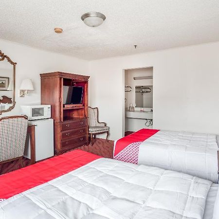 Oyo Hotel San Antonio East Dış mekan fotoğraf